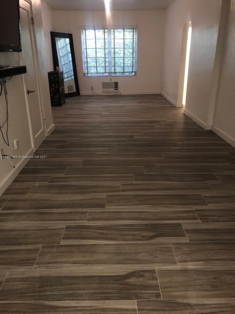1535 MERIDIAN AVE CONDO - Residential