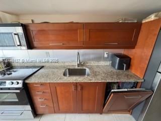 CARIBBEAN BREEZE CONDO - Residential