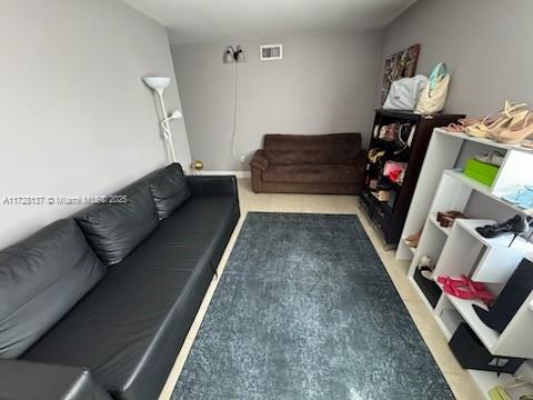 CARIBBEAN BREEZE CONDO - Residential