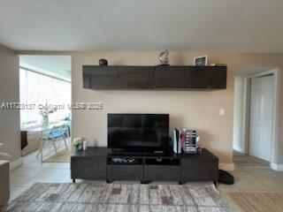 CARIBBEAN BREEZE CONDO - Residential