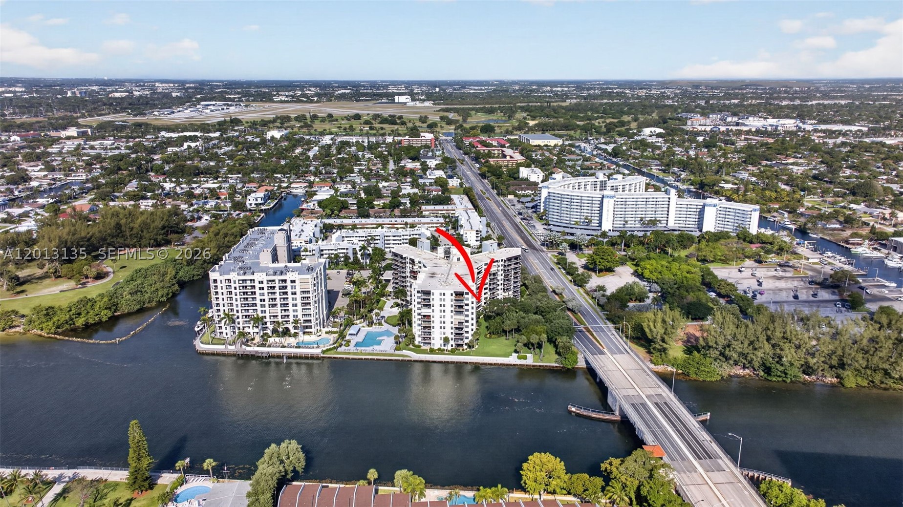 VOYAGER CONDO - Residential