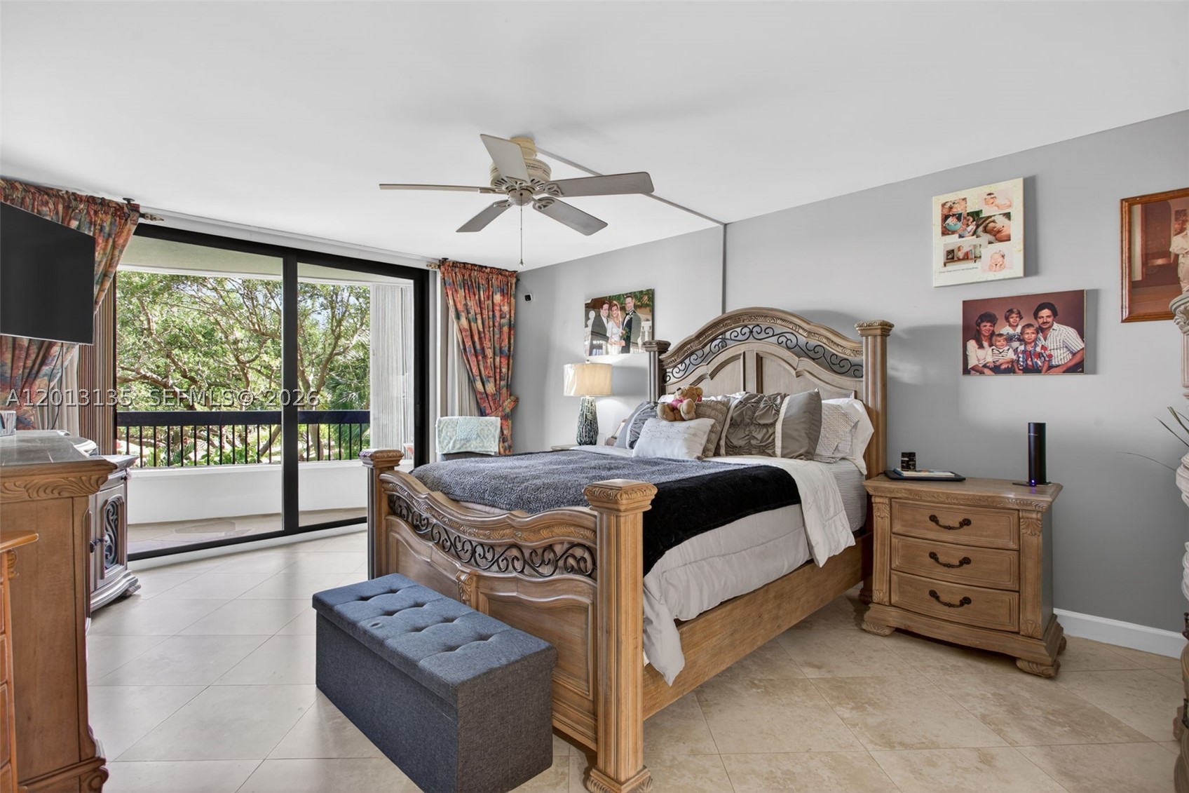 VOYAGER CONDO - Residential