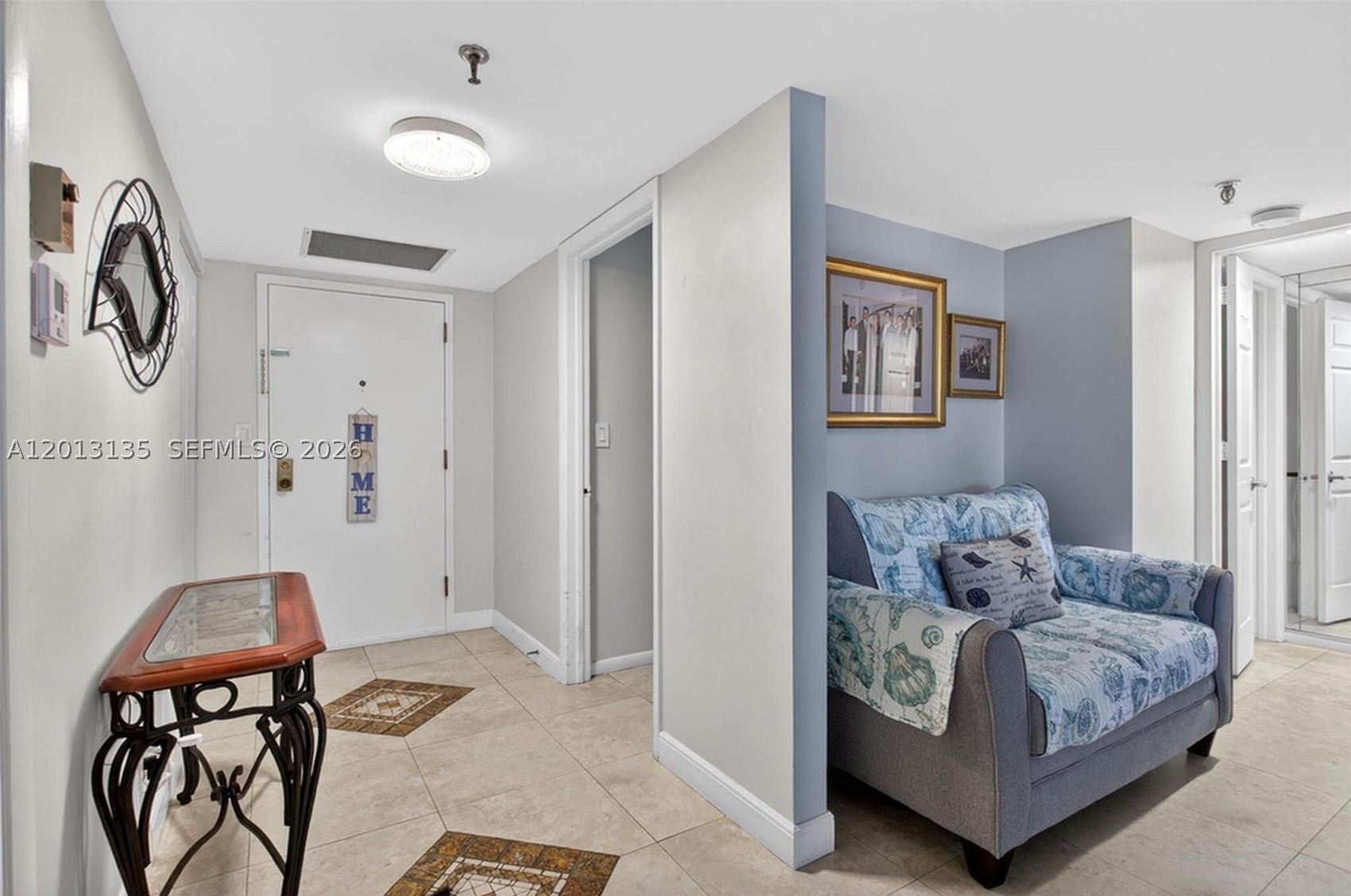 VOYAGER CONDO - Residential