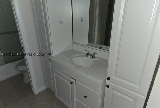 SOVEREIGNS CONDO - Residential