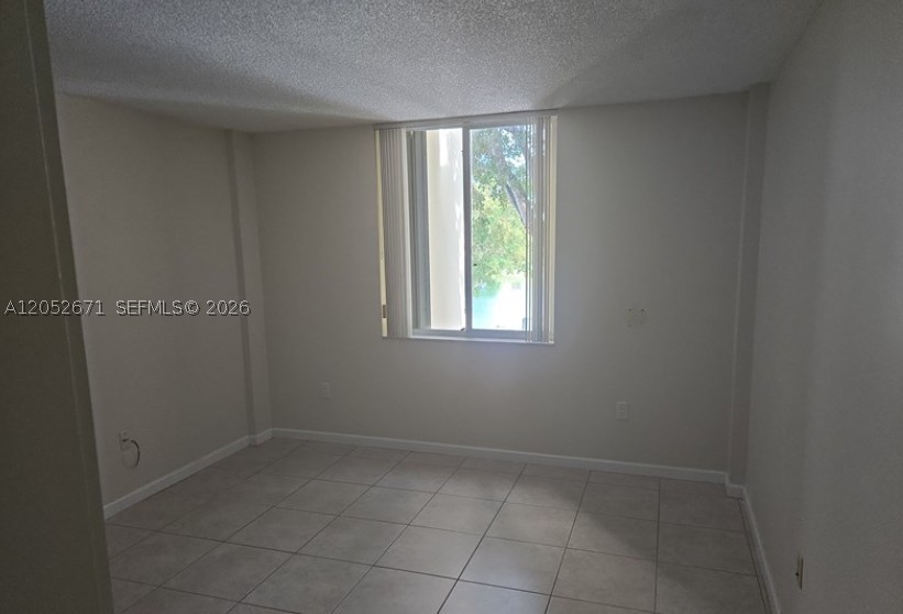SOVEREIGNS CONDO - Residential
