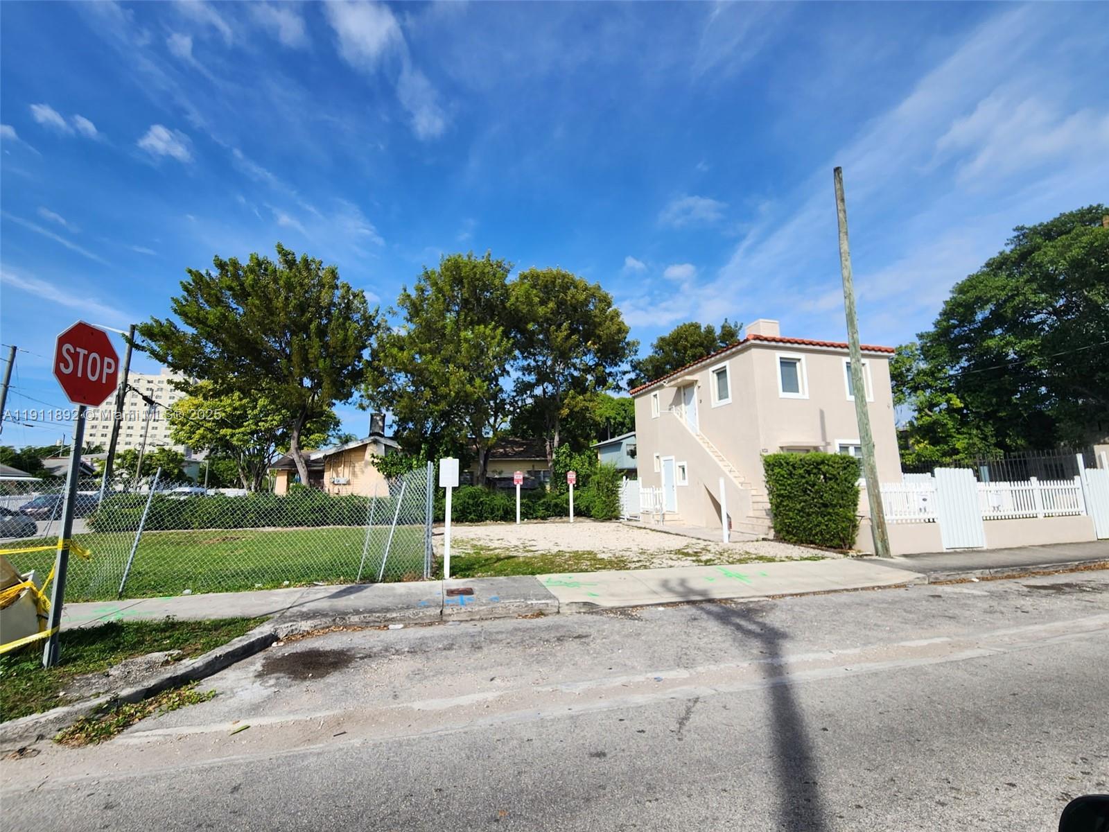 LAWRENCE ESTATE EAST ADDN - Residential Income