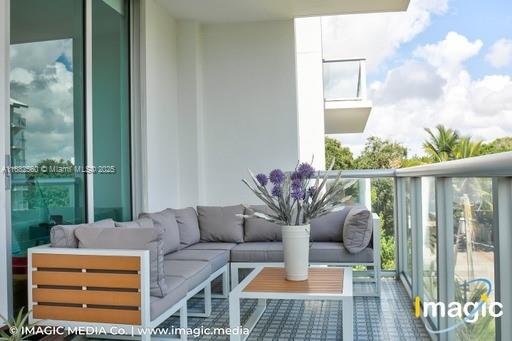 IOS ON THE BAY CONDO - Residential