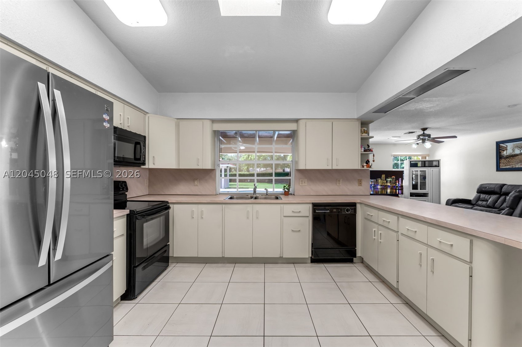 MILLER DRIVE ESTS 1ST ADD - Residential