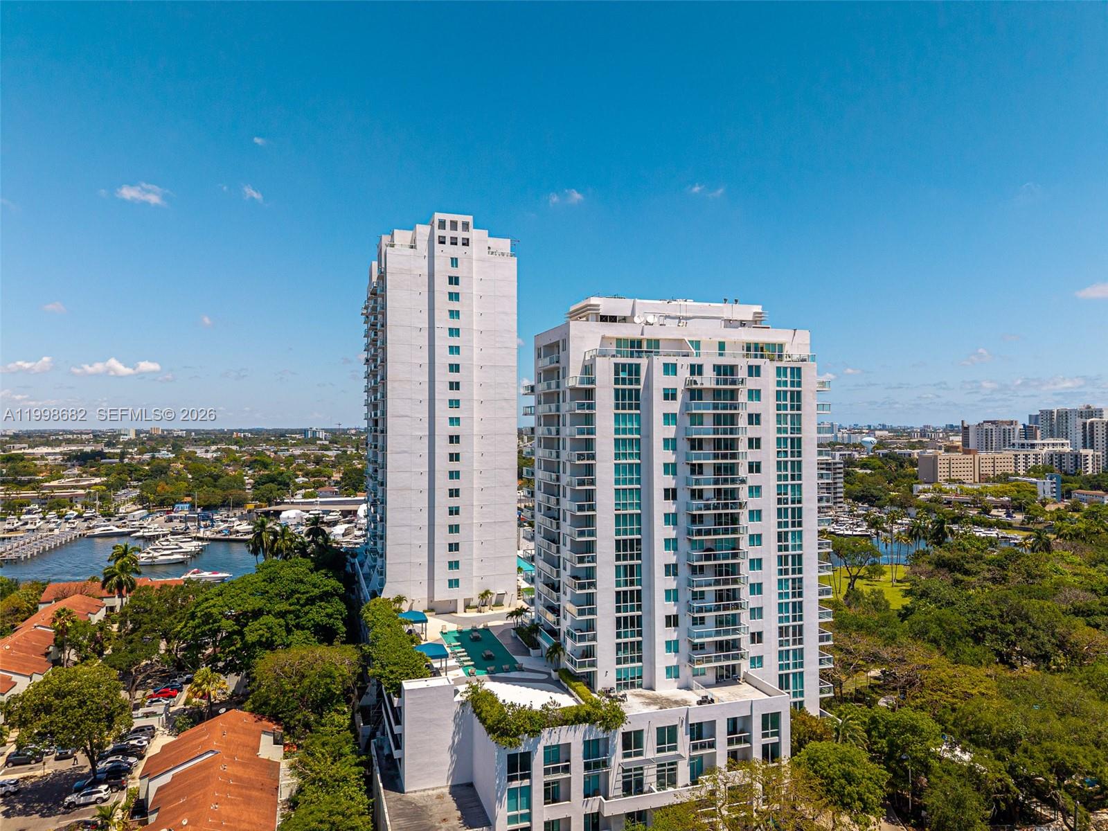 TERRAZAS RIVERPARK VILLAG - Residential