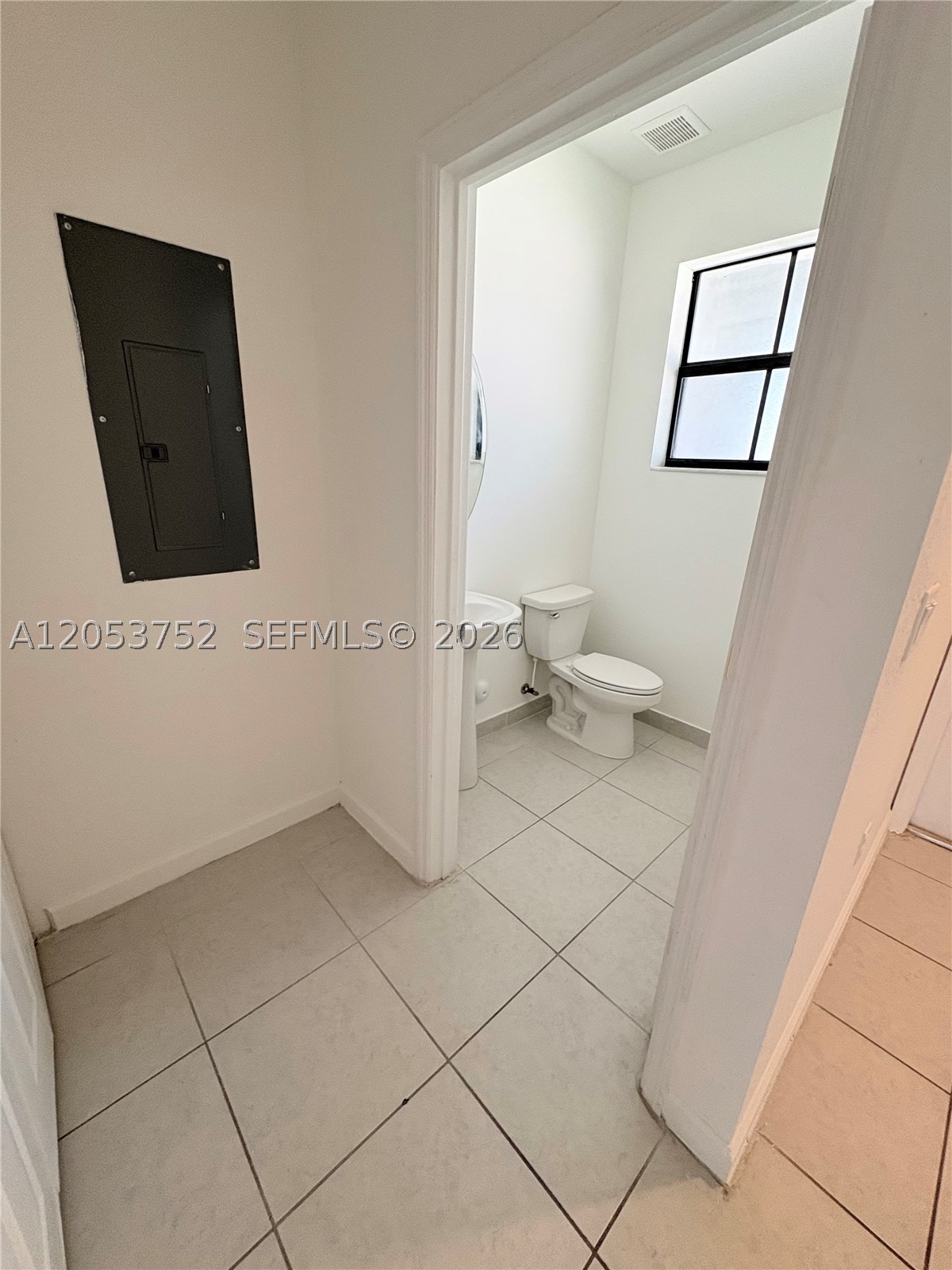 PINE ISLE - Residential Lease