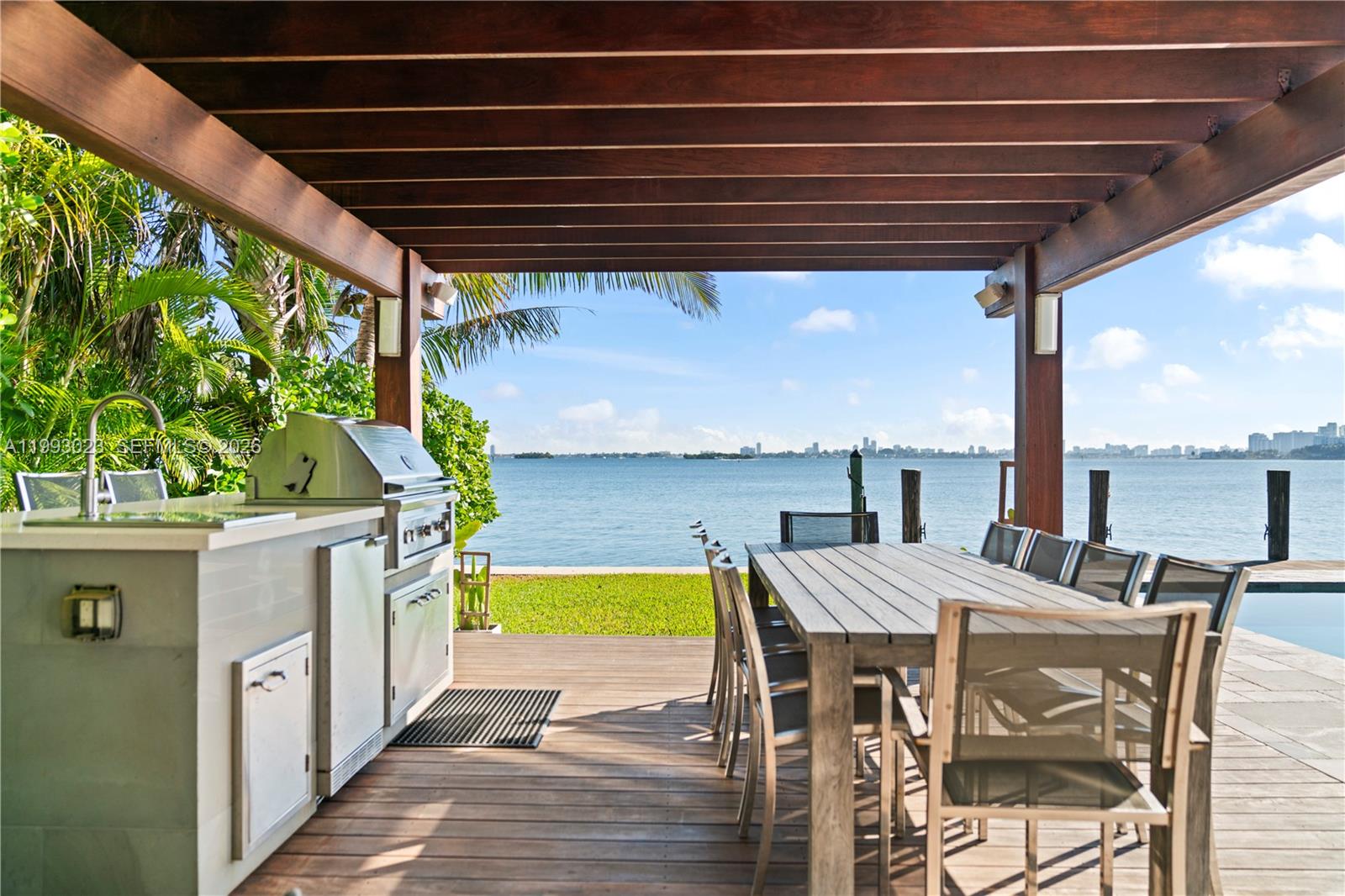 BAY LURE - Residential