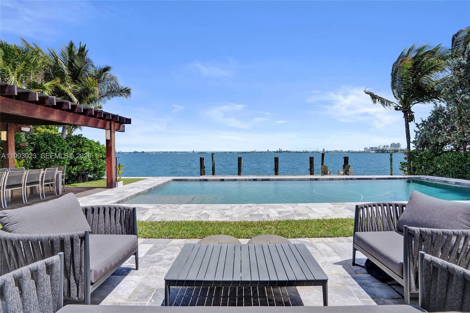 BAY LURE - Residential