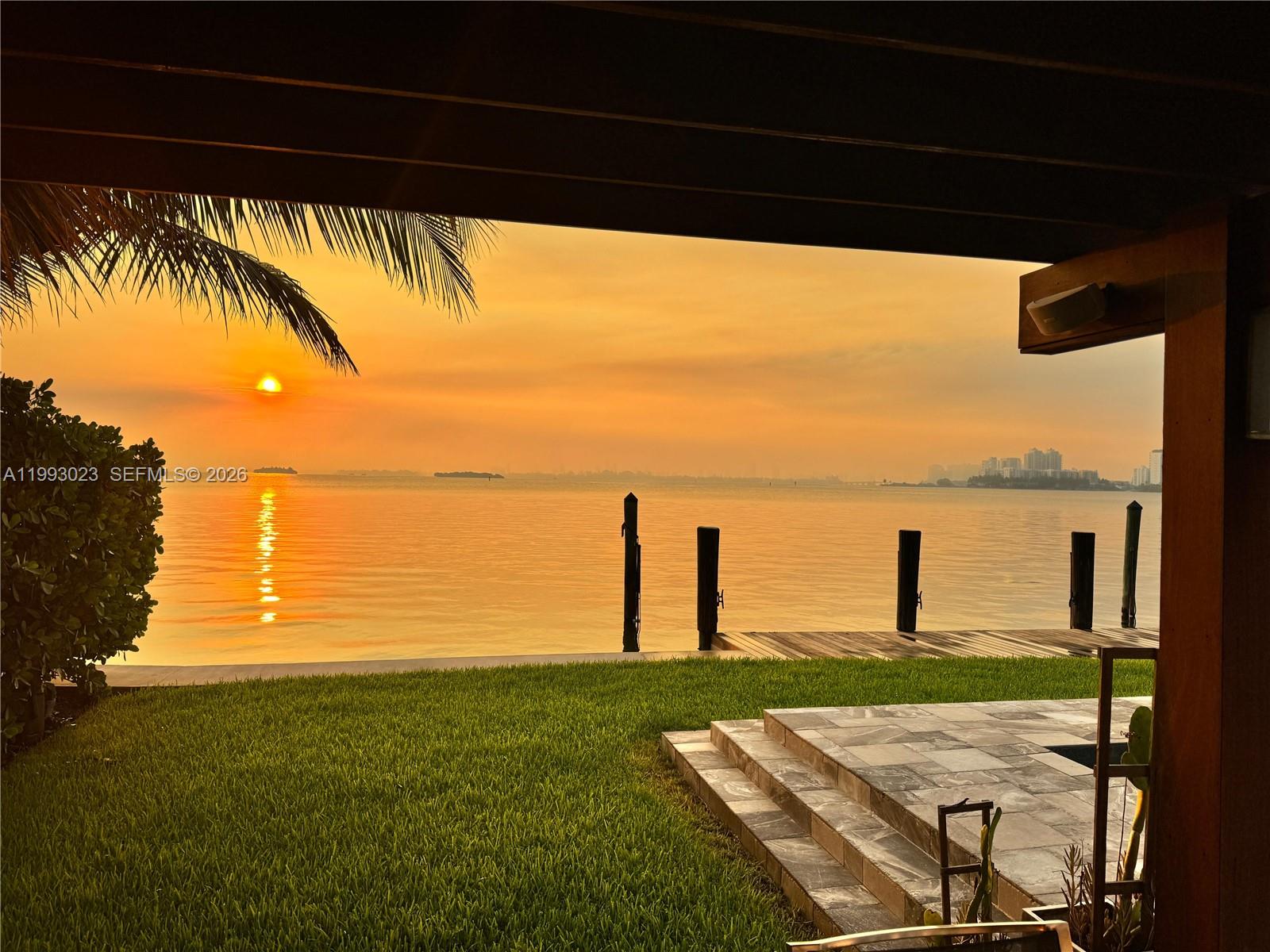 BAY LURE - Residential