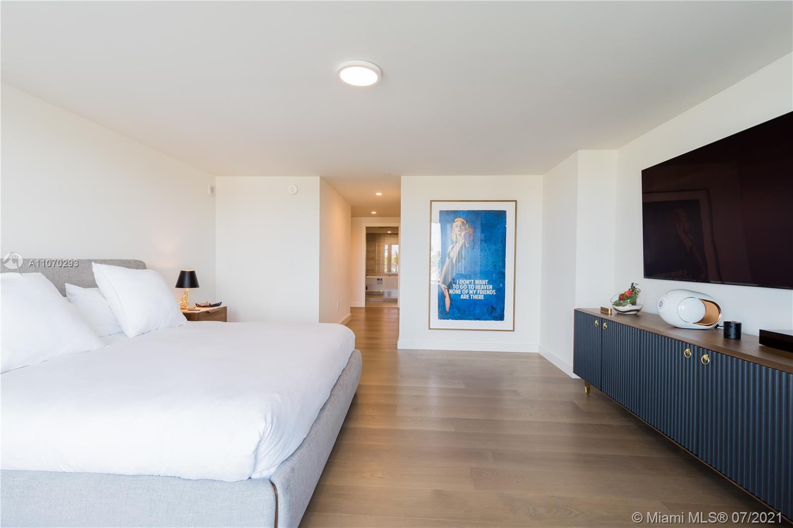The Ritz Carlton - Residential