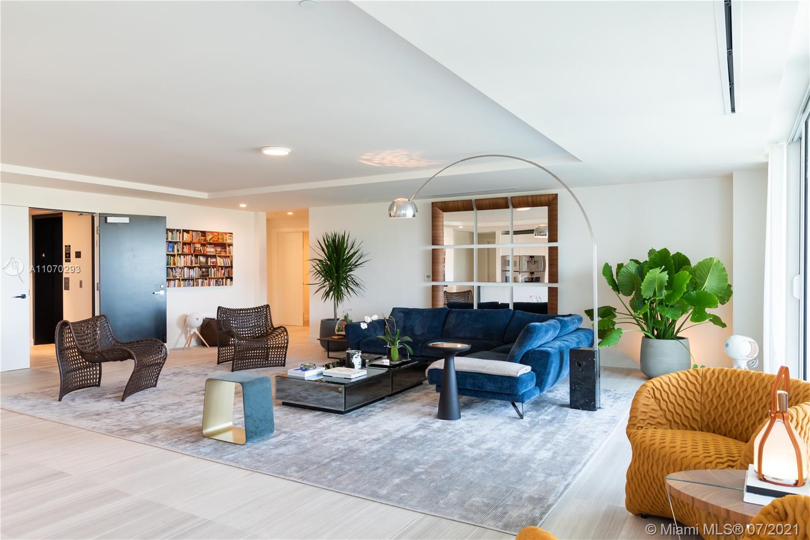 The Ritz Carlton - Residential