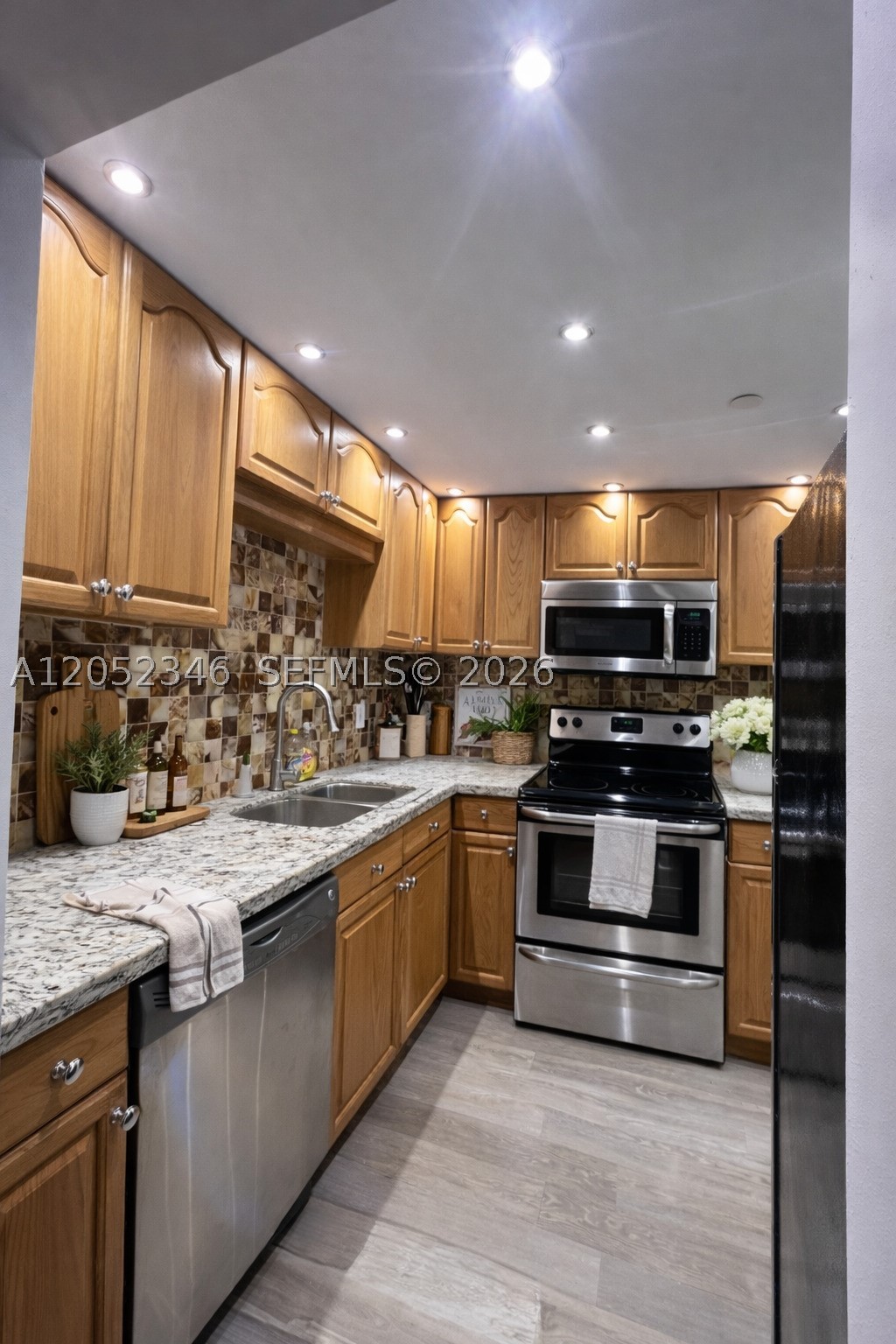 GABLES PARK TOWER CONDO - Residential