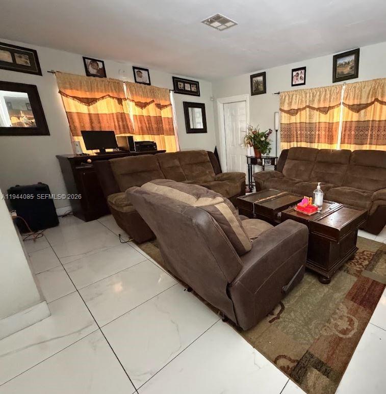 MIRAMAR SEC 10 - Residential
