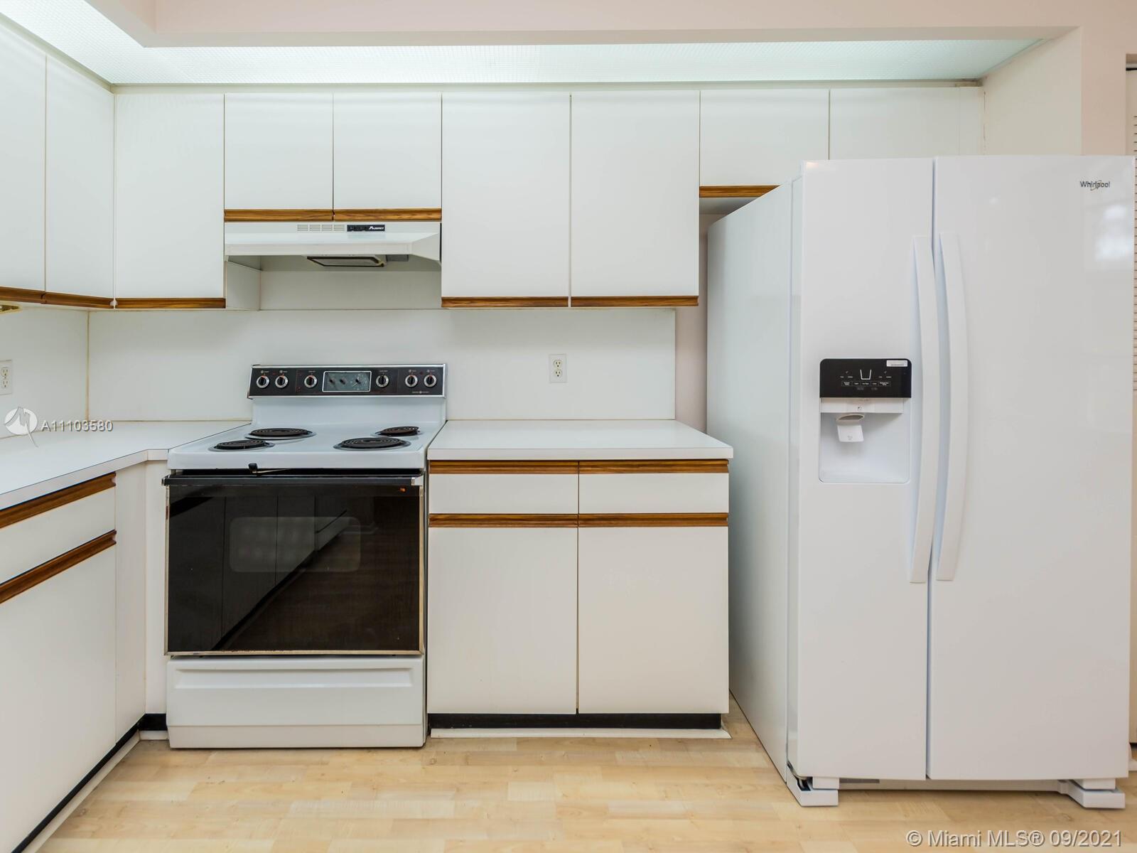 CAMBRIDGE AT CENTURY VILL - Residential