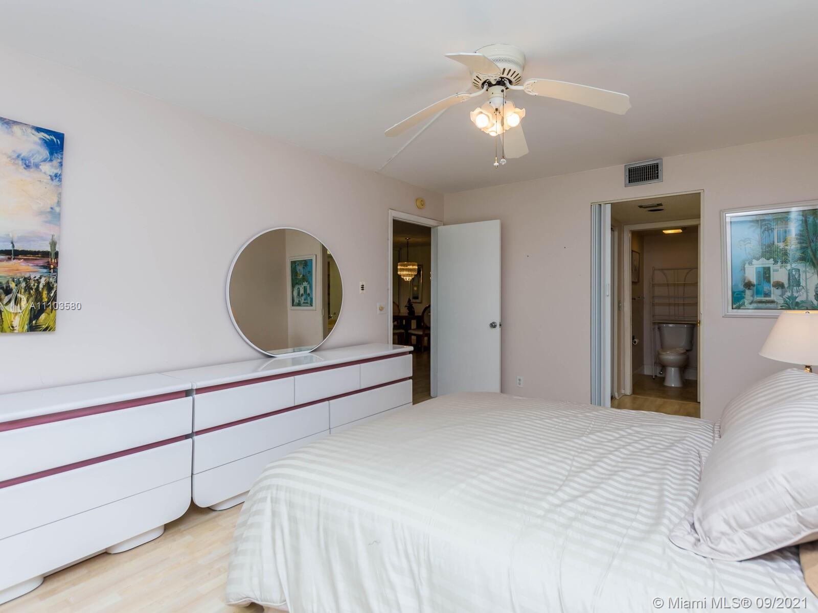 CAMBRIDGE AT CENTURY VILL - Residential