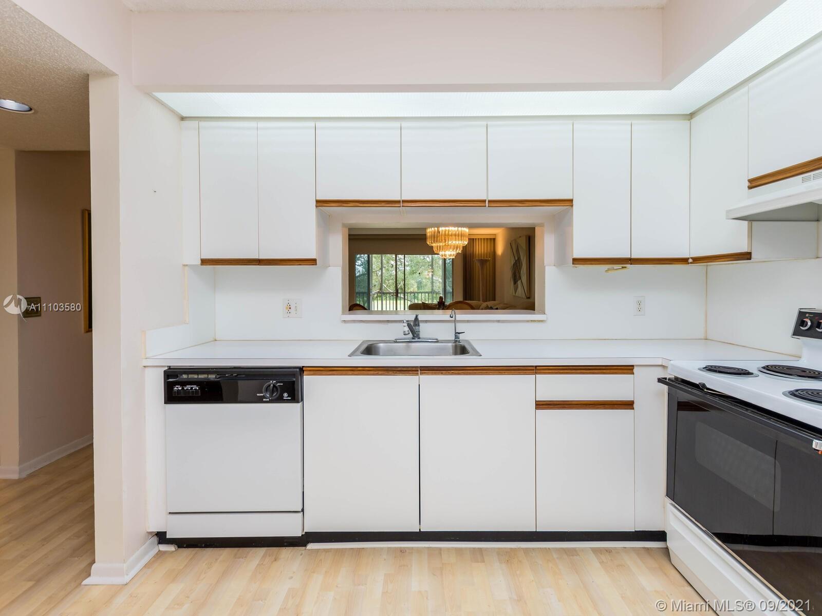 CAMBRIDGE AT CENTURY VILL - Residential