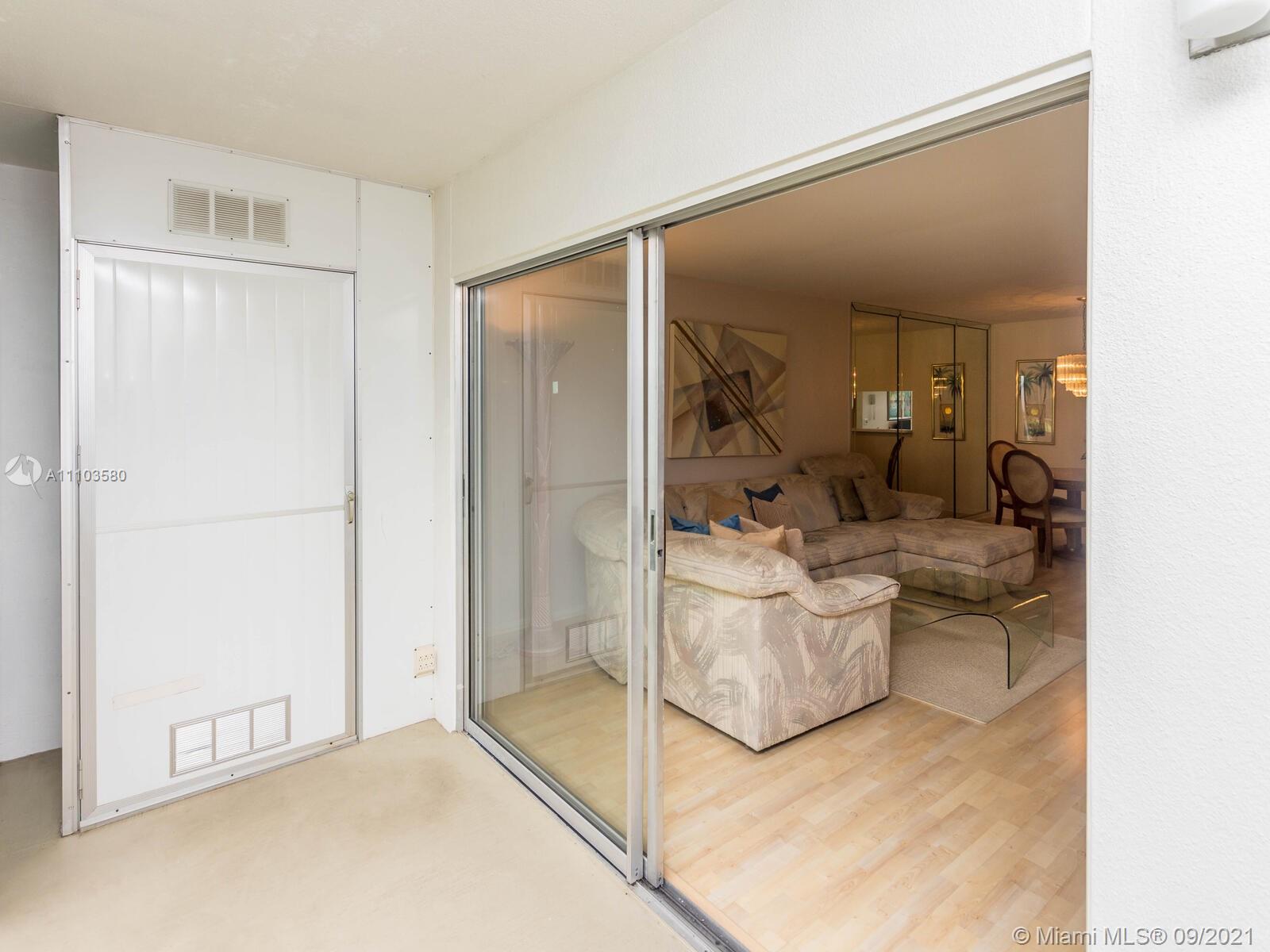 CAMBRIDGE AT CENTURY VILL - Residential