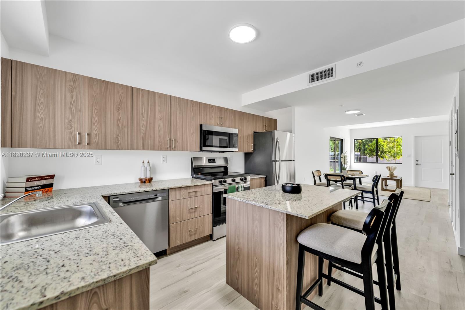 BISC GARDENS SEC C - Residential Lease