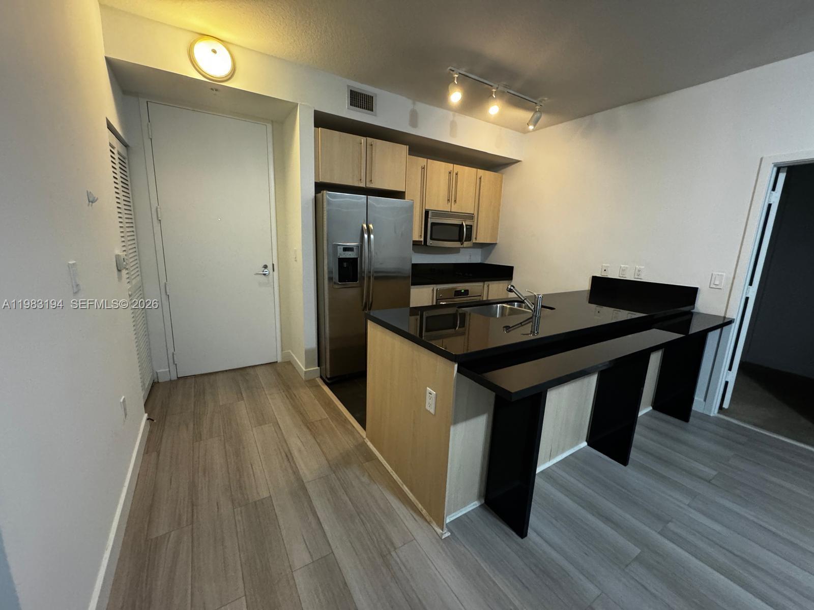 THE AXIS ON BRICKELL II C - Residential