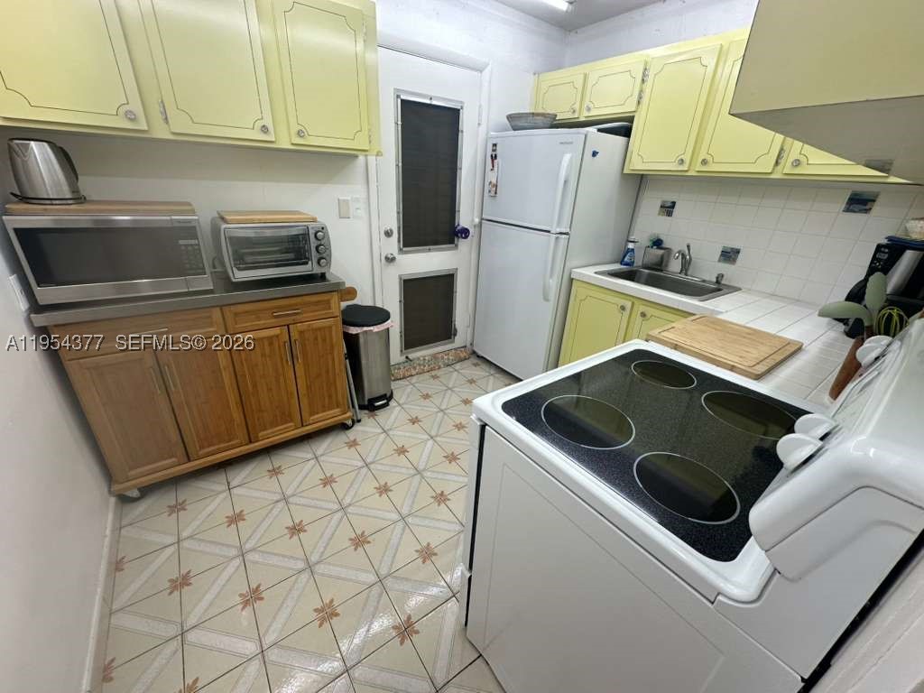 MAR-LEN GARDENS NO 5 CORP - Residential