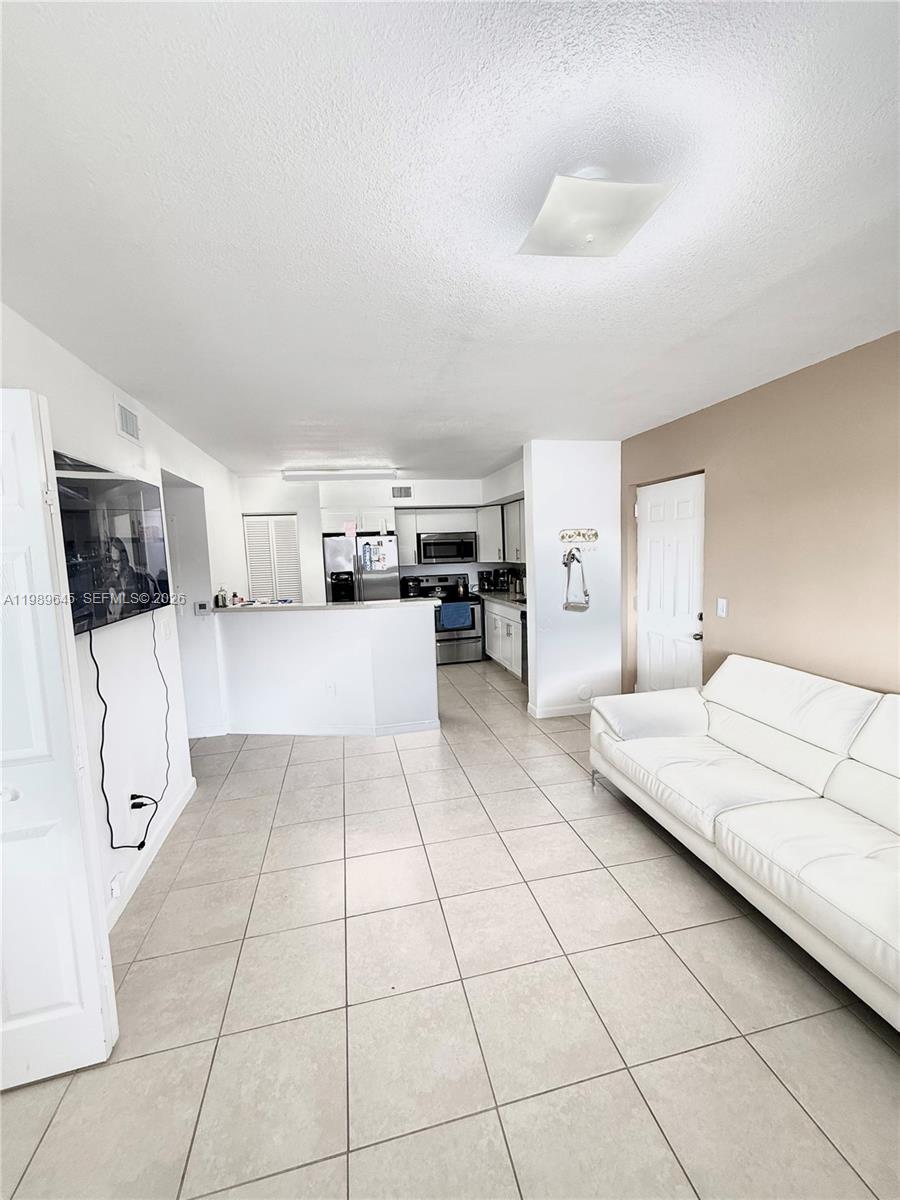 LAKEWOOD AT EMERALD HILLS - Residential