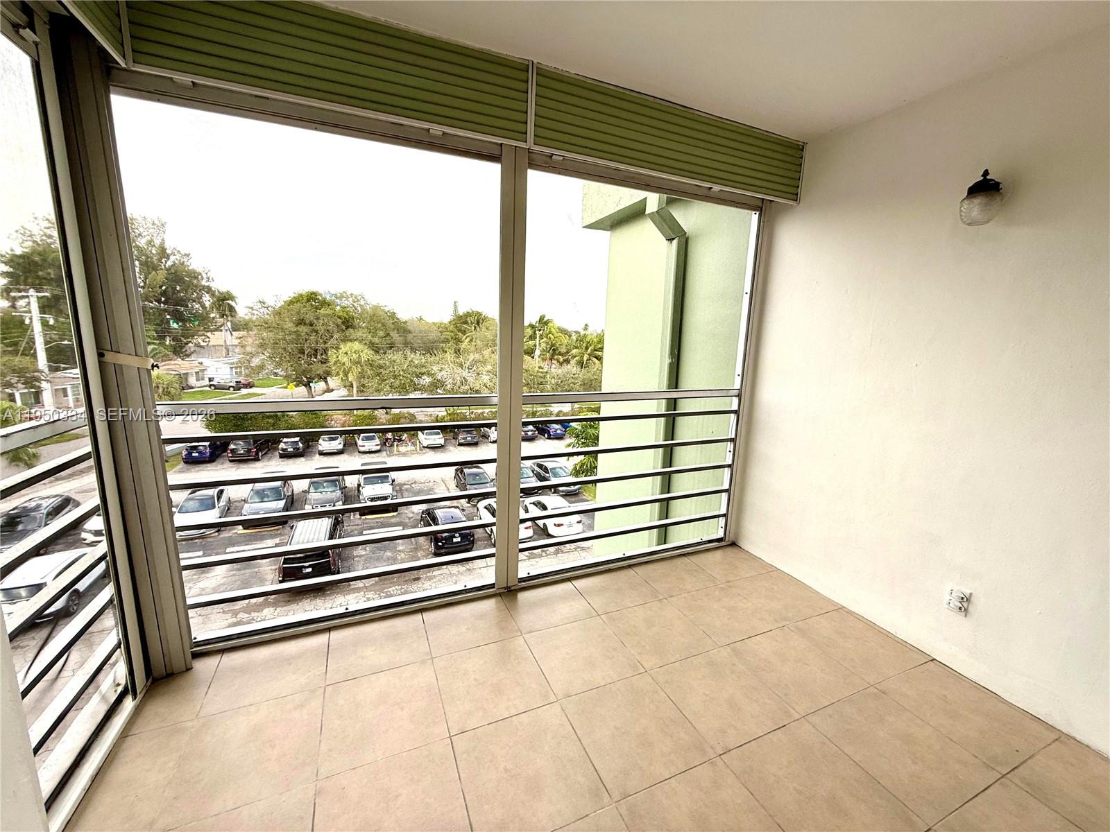 WATERGATE CONDOMINIUM NO - Residential
