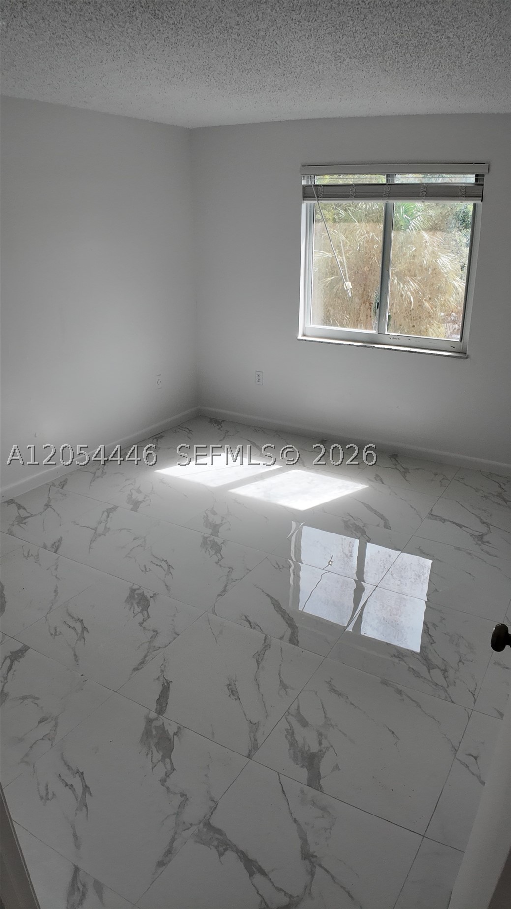A A DOOLEY SUB - Residential Lease