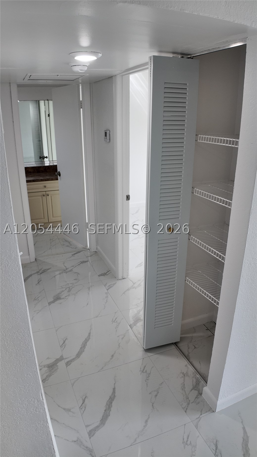 A A DOOLEY SUB - Residential Lease