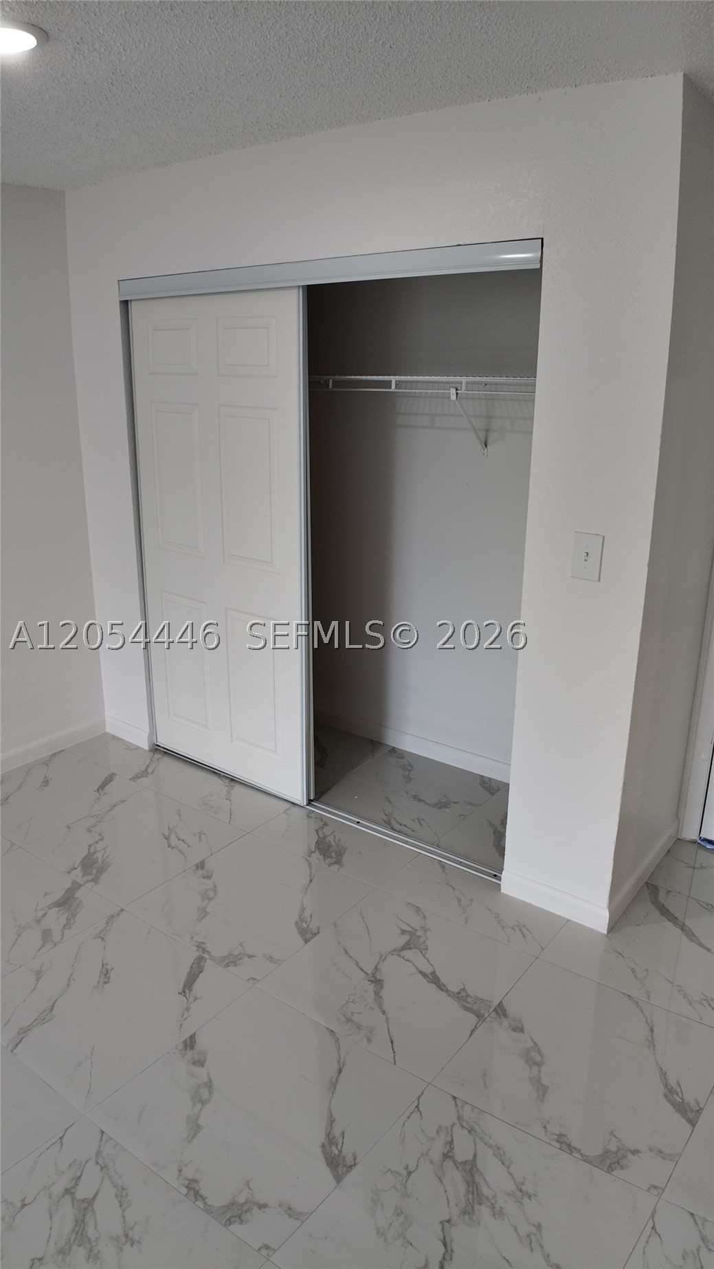 A A DOOLEY SUB - Residential Lease