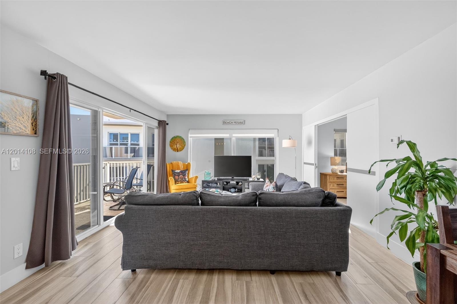 SHORELAND CO-OP - Residential
