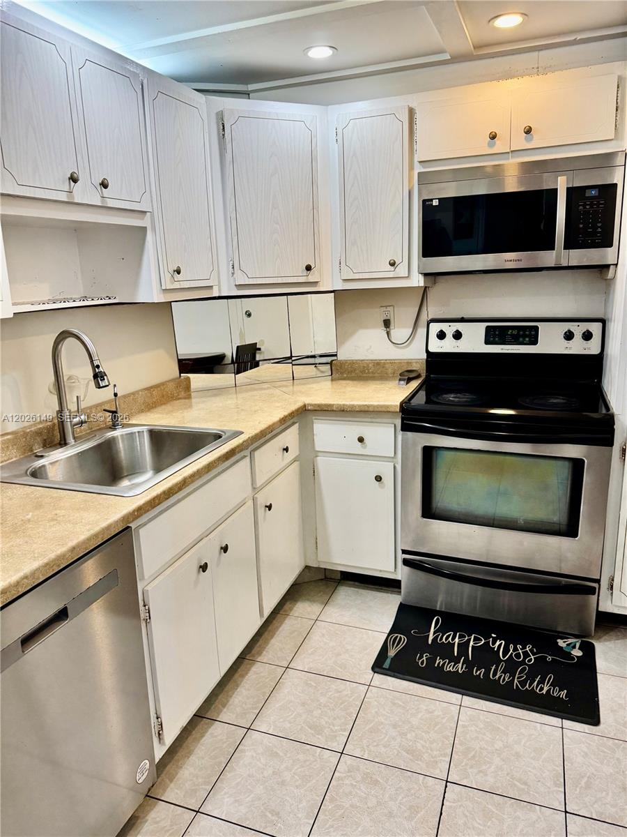 ARLEN HOUSE CONDO - Residential