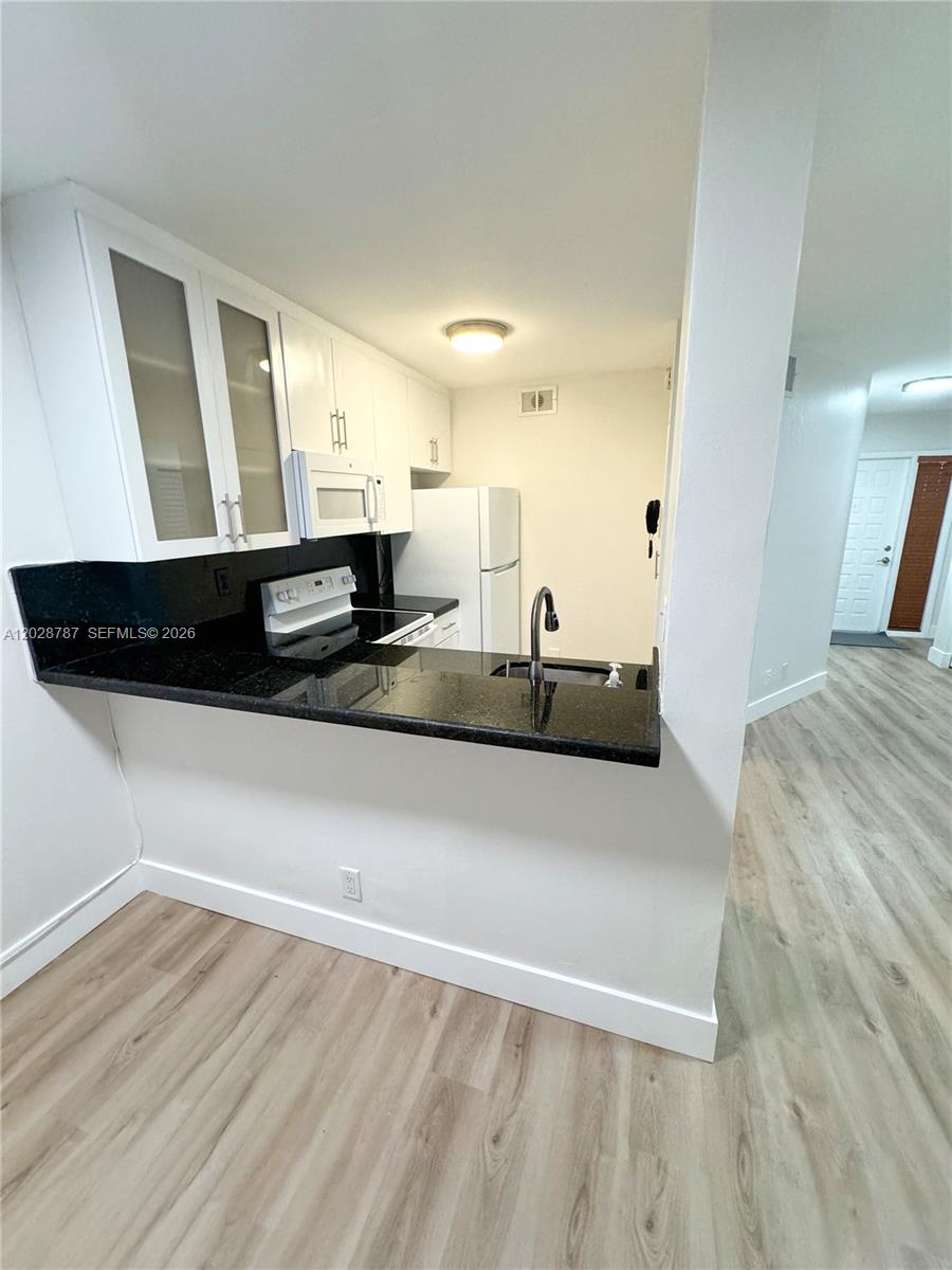PARC VISTA CONDO - Residential Lease