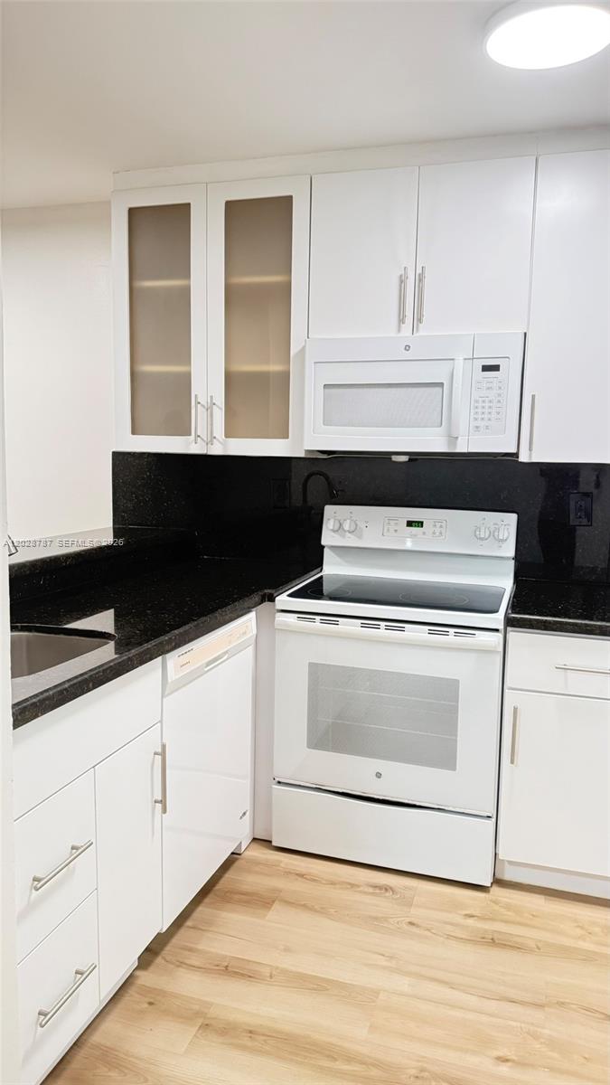 PARC VISTA CONDO - Residential Lease