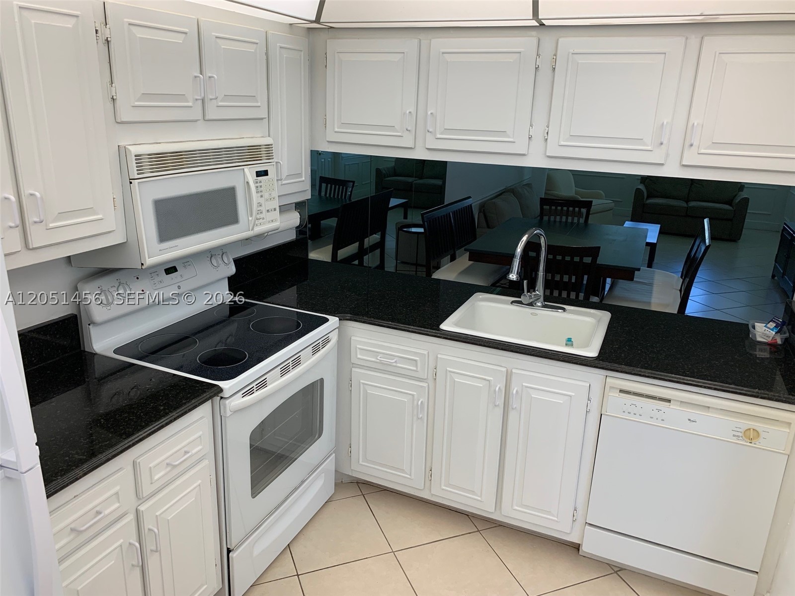 MARTINIQUE VILLAGE III CO - Residential Lease