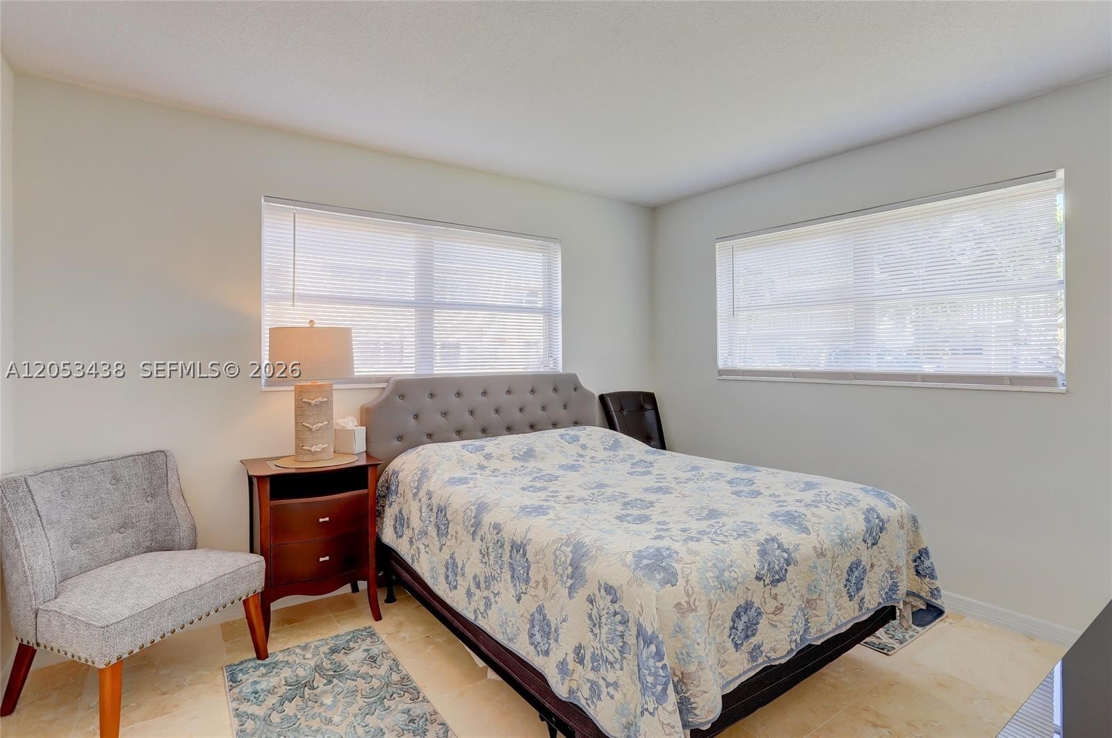 VILLAGE ROYALE CONDO 7 - Residential Lease
