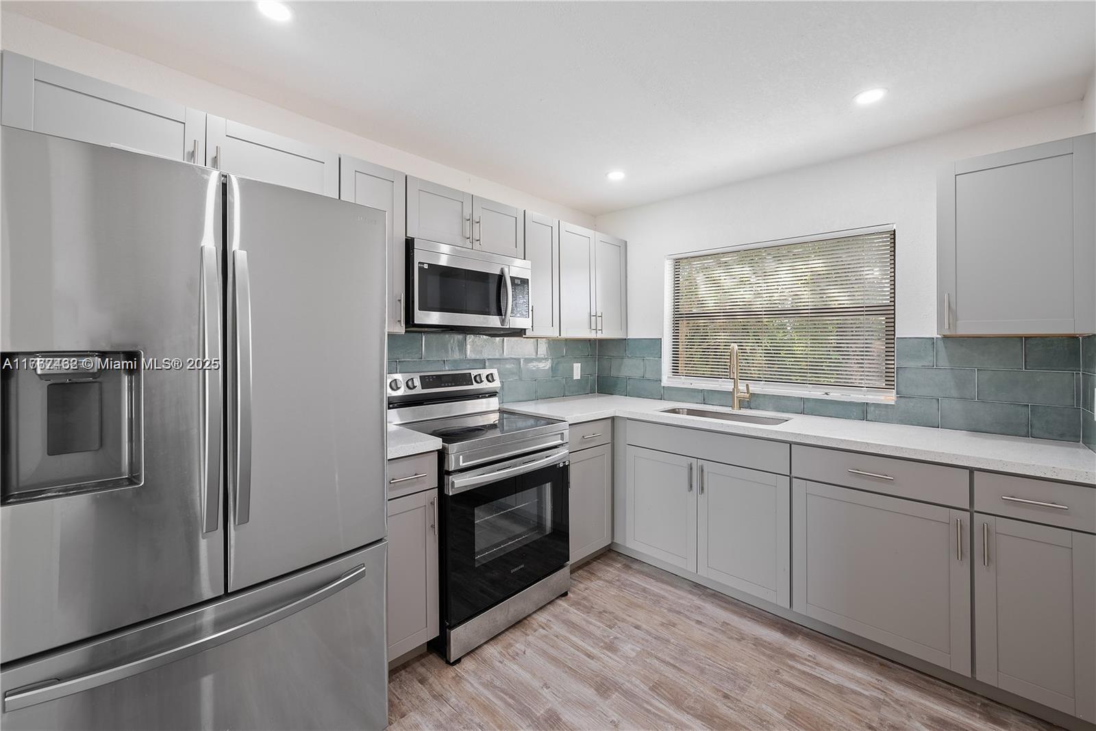 LESLIE ESTATES SEC FIVE - Residential Lease