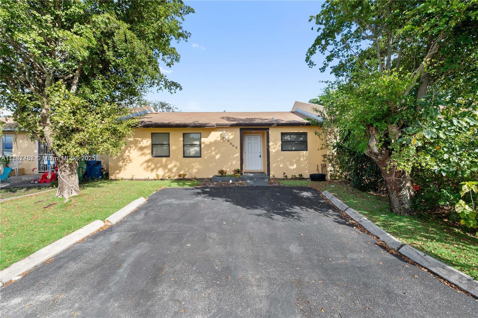 LESLIE ESTATES SEC FIVE - Residential Lease