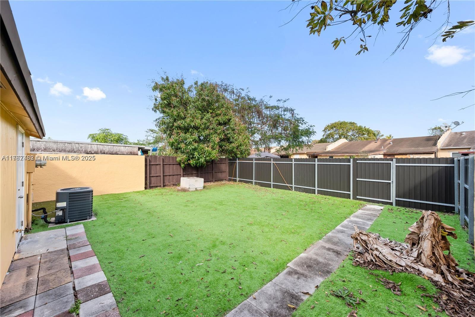LESLIE ESTATES SEC FIVE - Residential Lease