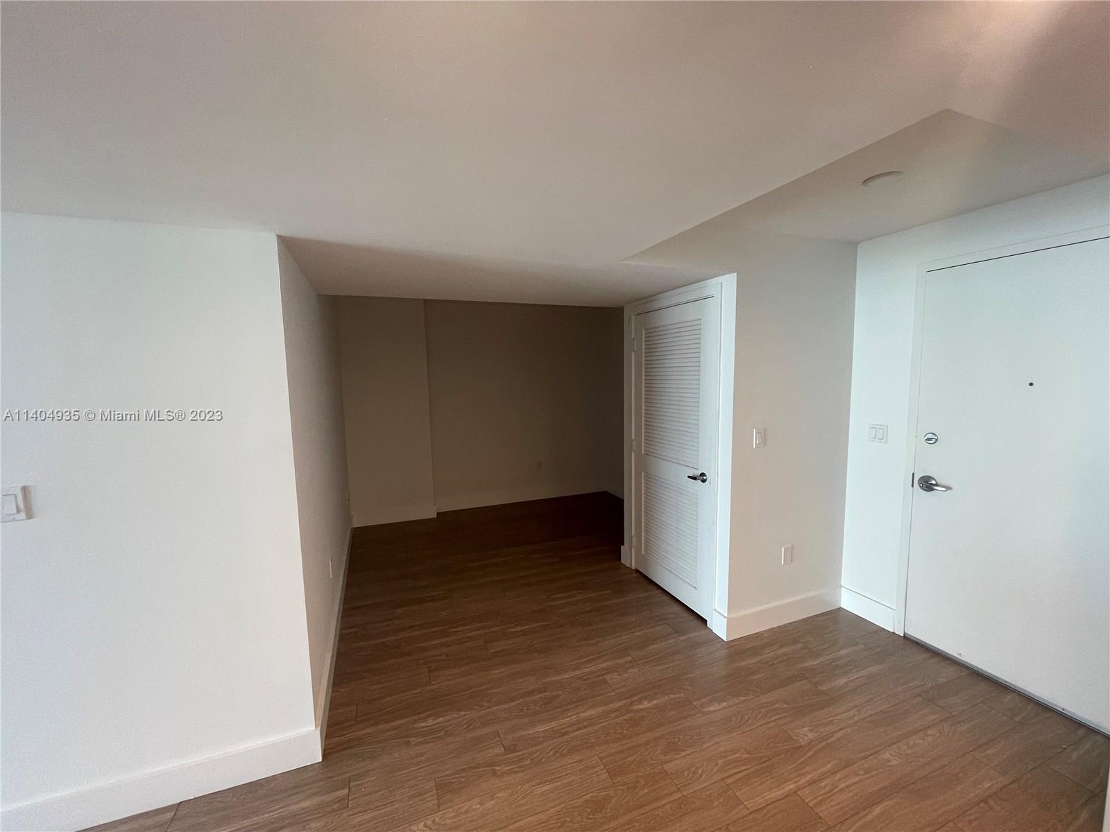 BAY HARBOR CLUB CONDO - Residential Lease