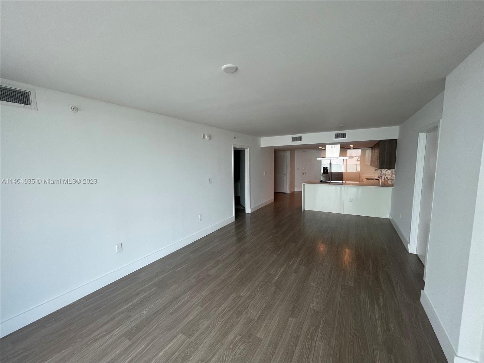 BAY HARBOR CLUB CONDO - Residential Lease