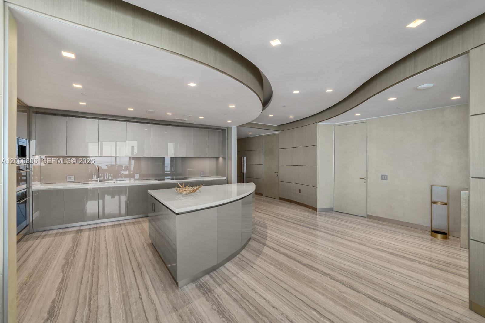 18975 COLLINS CONDO - Residential