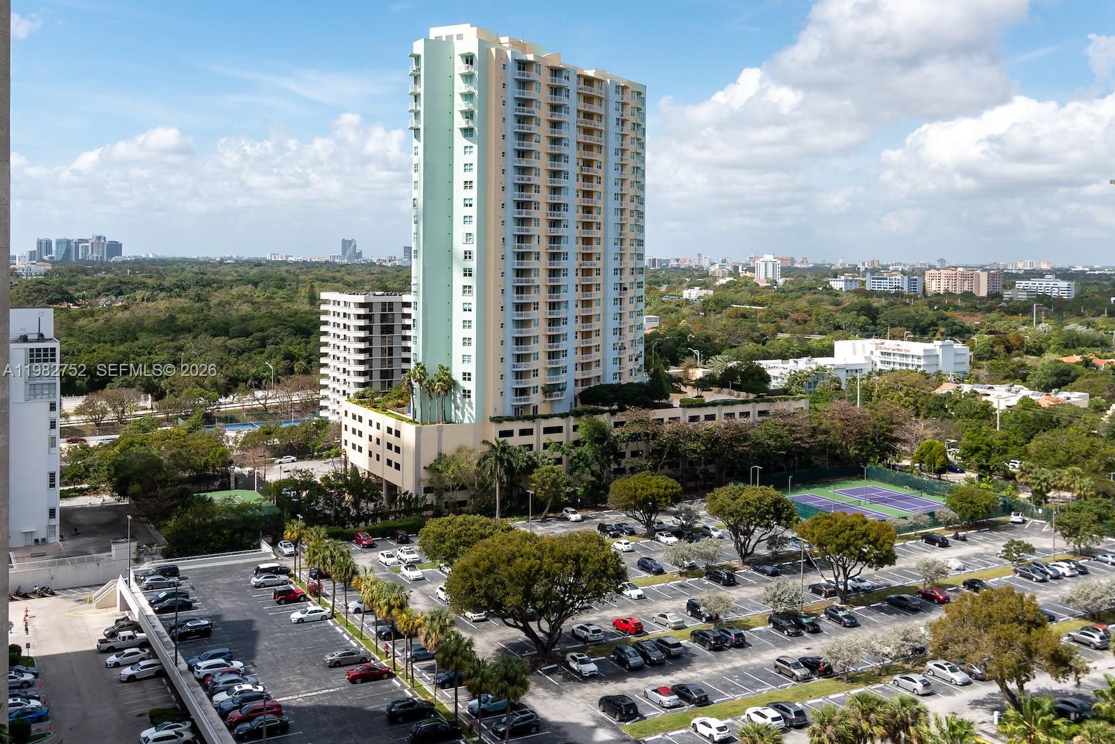 BRICKELL BAY CLUB CONDO - Residential