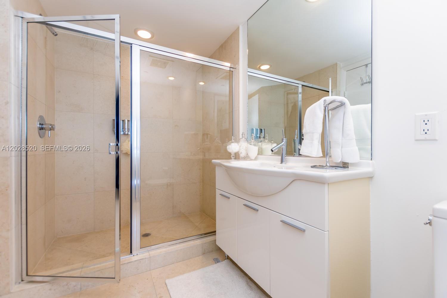 ICON BRICKELL - Residential Lease