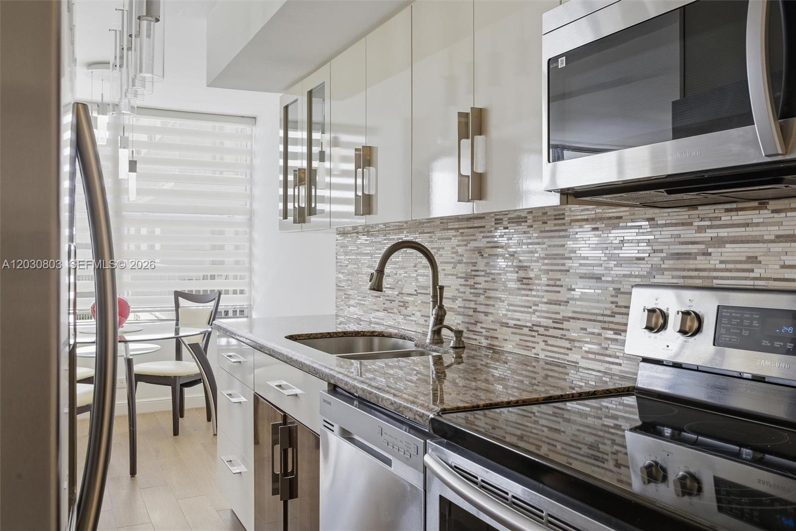 WINSTON TOWERS 400 CONDO - Residential