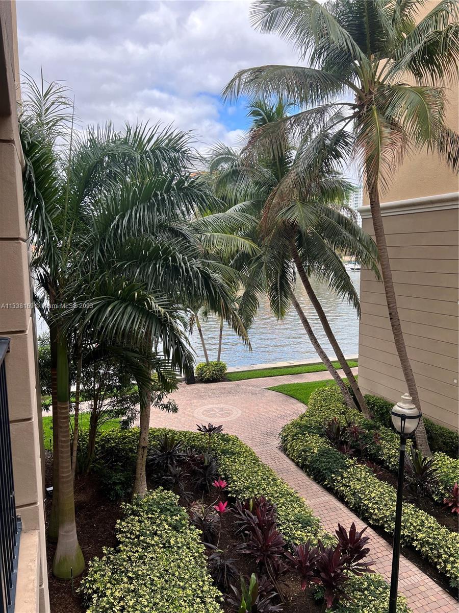 PORTO BELLAGIO CONDO - Residential Lease