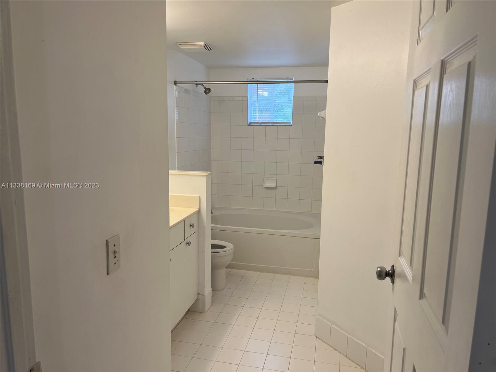 PORTO BELLAGIO CONDO - Residential Lease